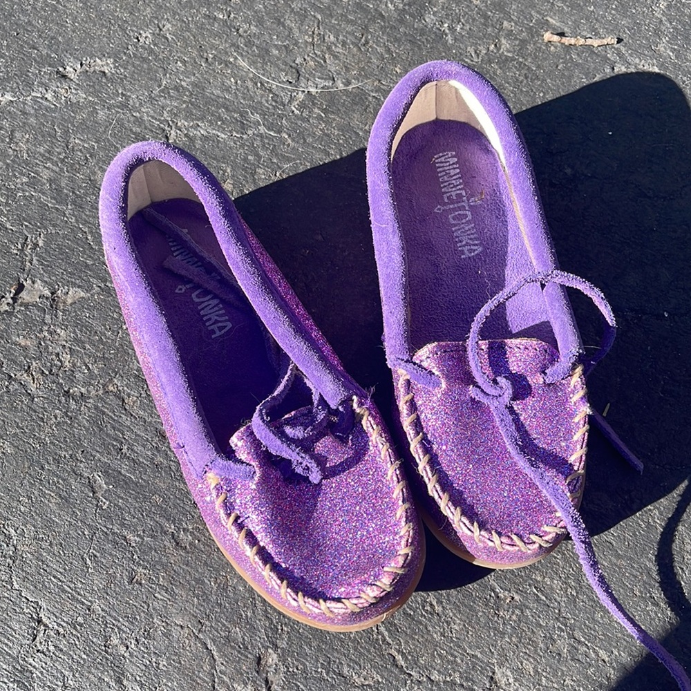 Minnetonka Girls Flats